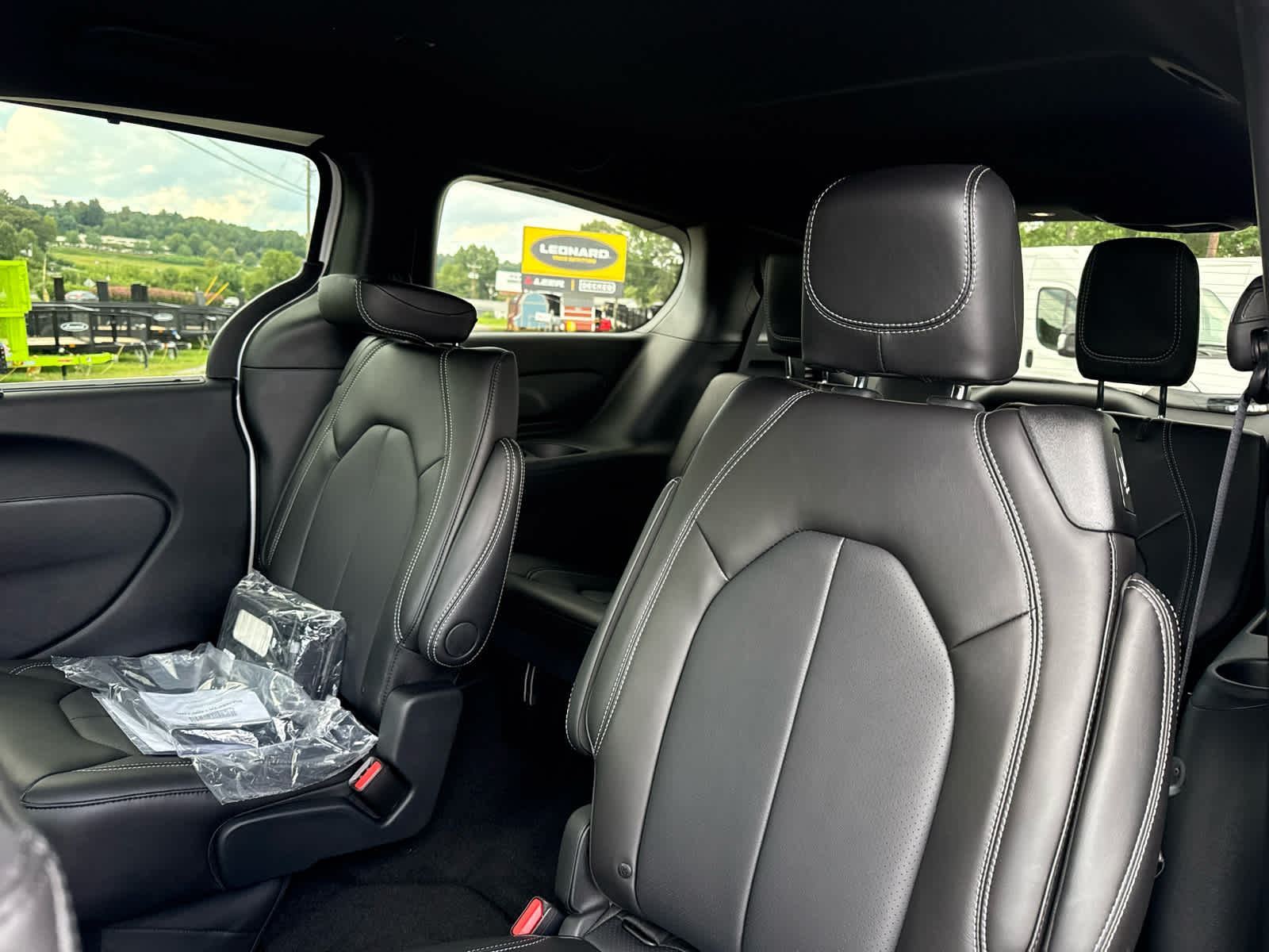 2026 Chrysler Voyager VOYAGER LX