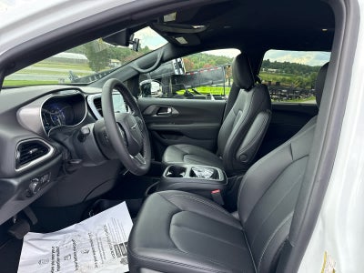 2026 Chrysler Voyager VOYAGER LX