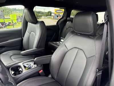 2026 Chrysler Voyager VOYAGER LX