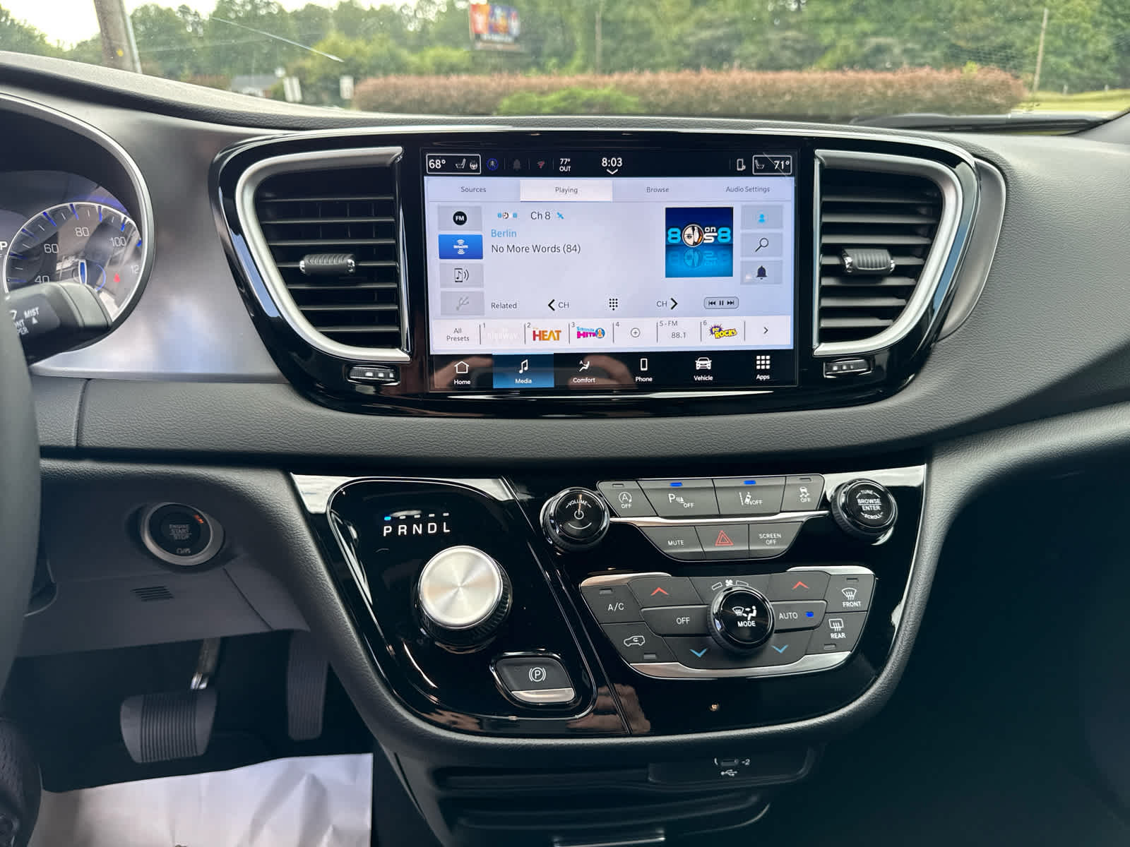 2026 Chrysler Voyager VOYAGER LX