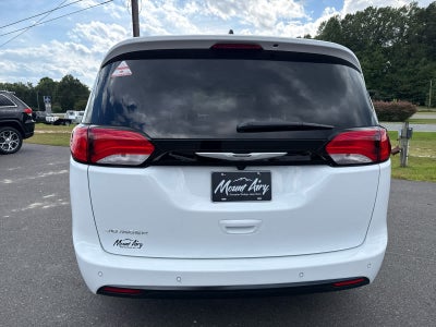 2026 Chrysler Voyager VOYAGER LX