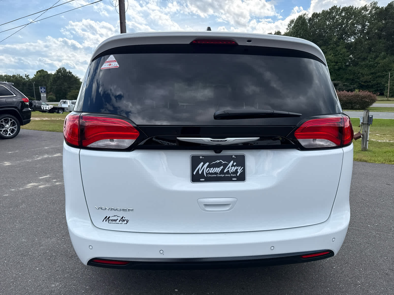 2026 Chrysler Voyager VOYAGER LX