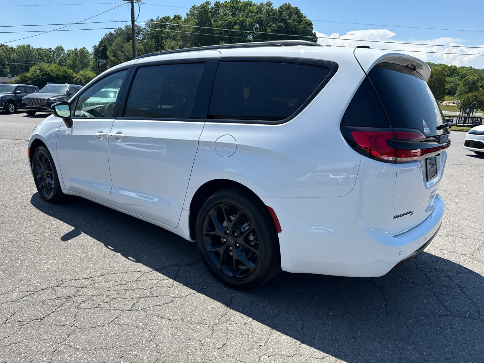 2027 Chrysler Pacifica PACIFICA LIMITED
