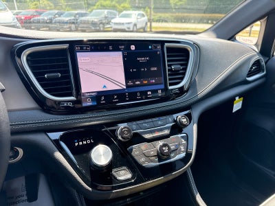 2027 Chrysler Pacifica PACIFICA LIMITED