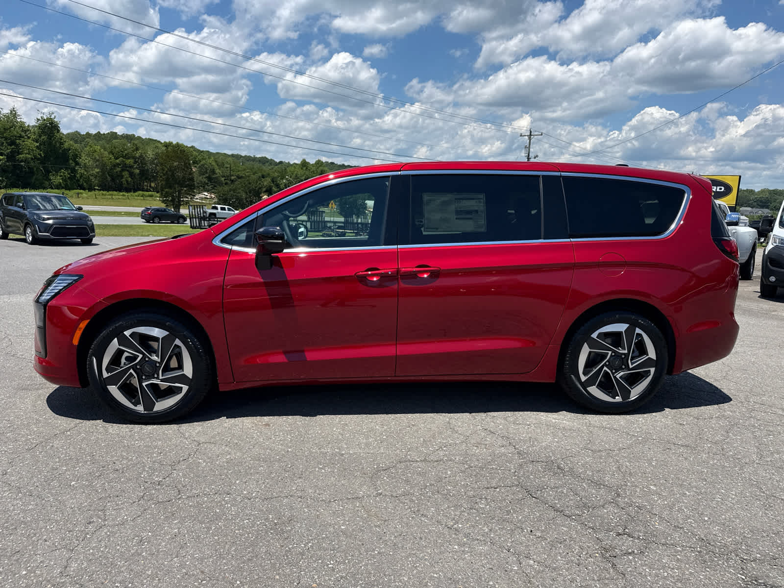2027 Chrysler Pacifica PACIFICA LIMITED