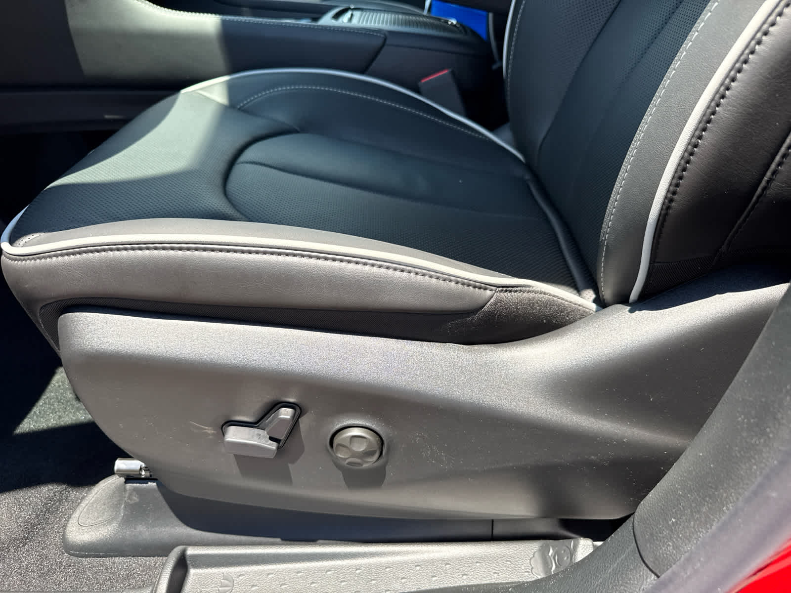 2027 Chrysler Pacifica PACIFICA LIMITED