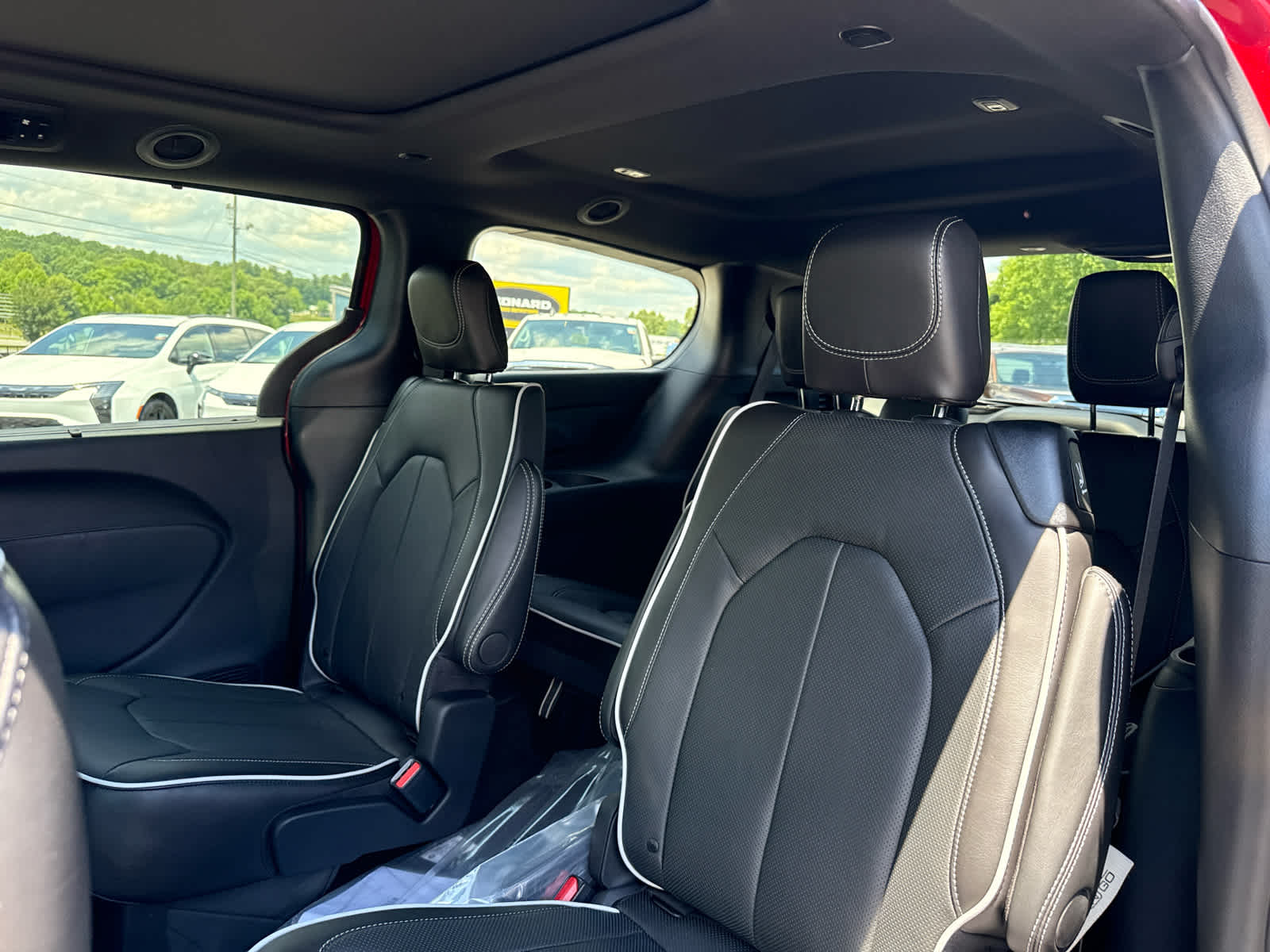 2027 Chrysler Pacifica PACIFICA LIMITED