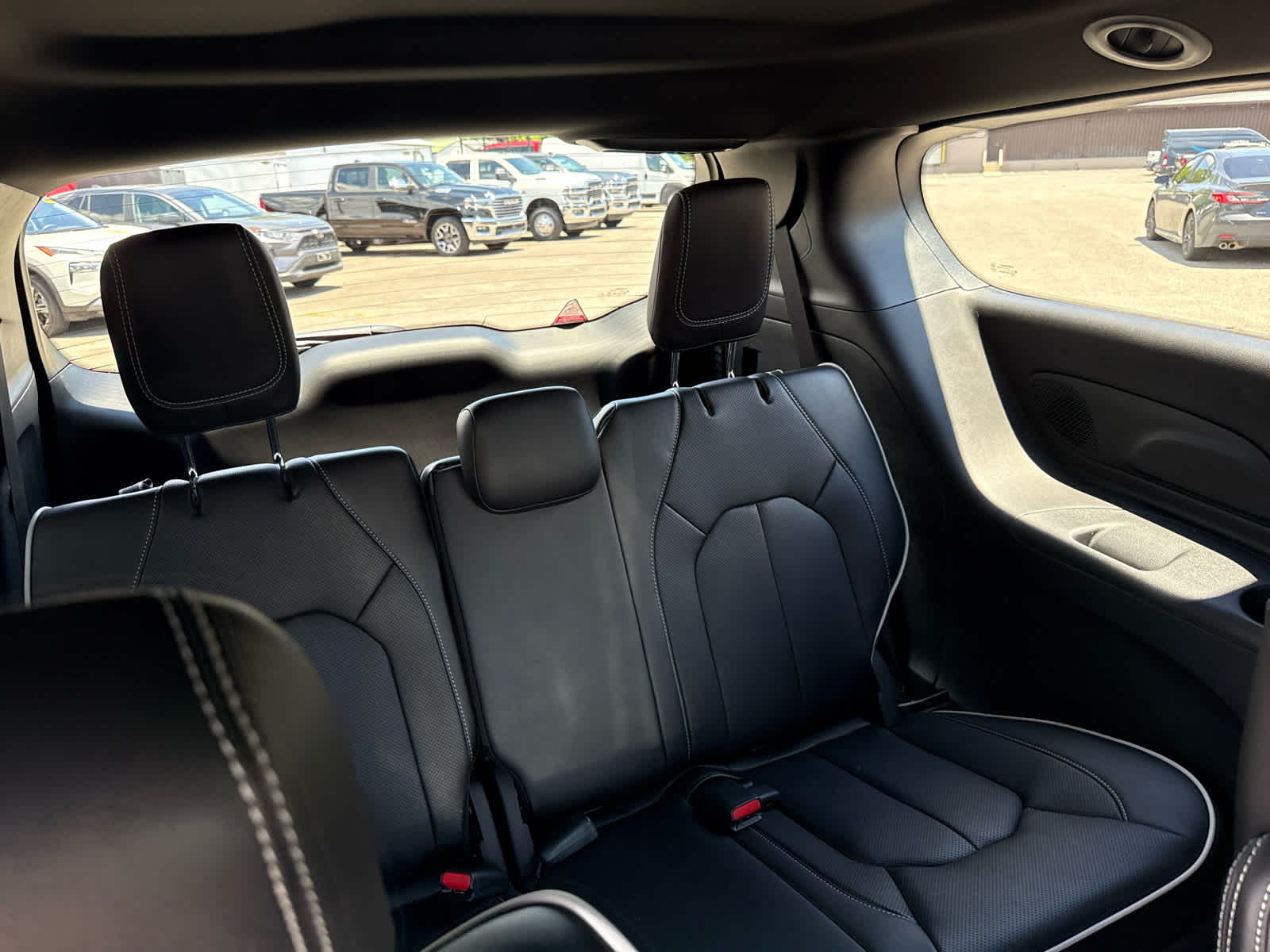 2027 Chrysler Pacifica PACIFICA LIMITED