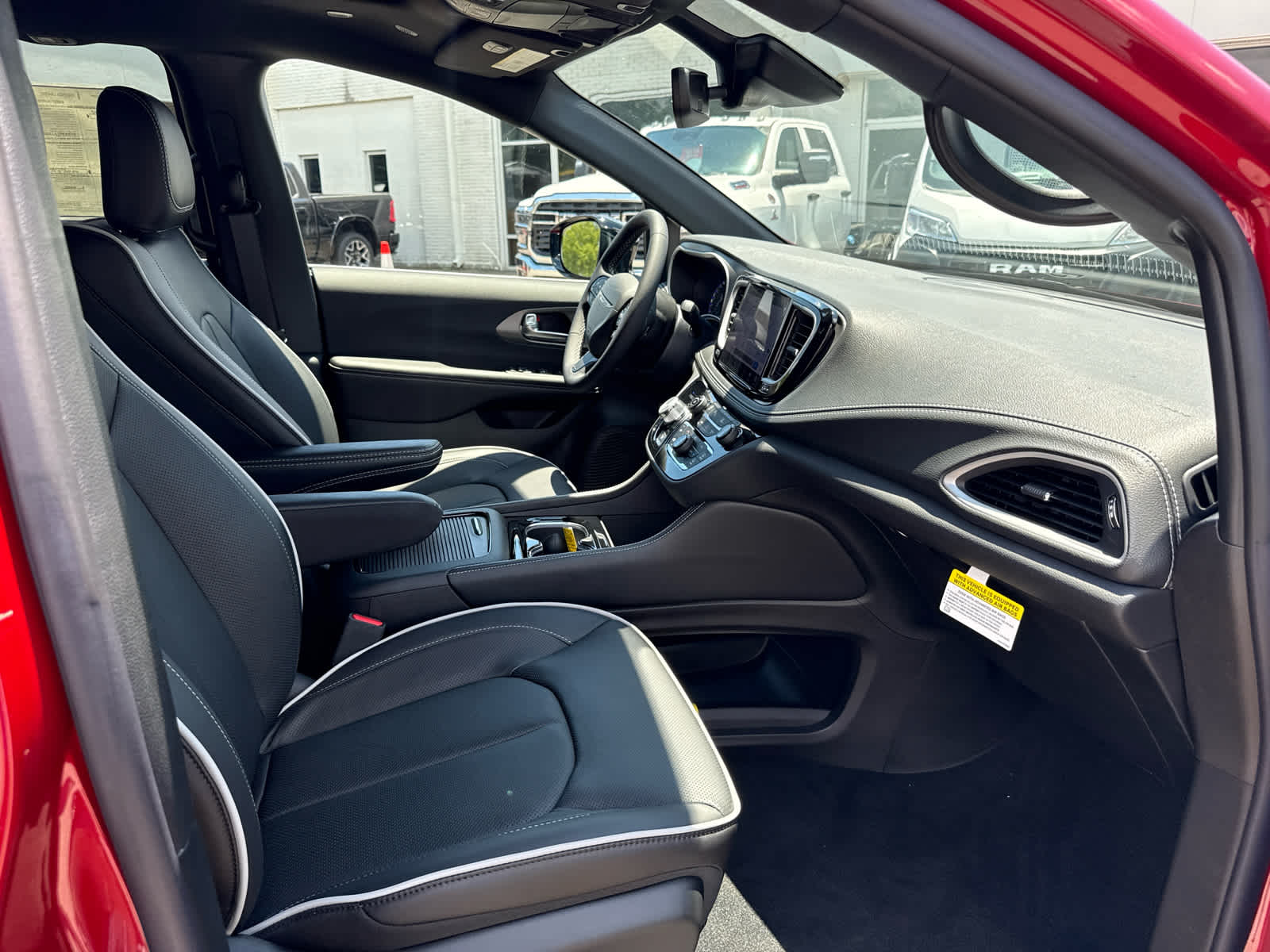 2027 Chrysler Pacifica PACIFICA LIMITED