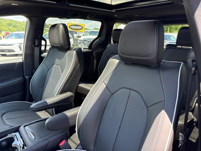 2027 Chrysler Pacifica PACIFICA LIMITED