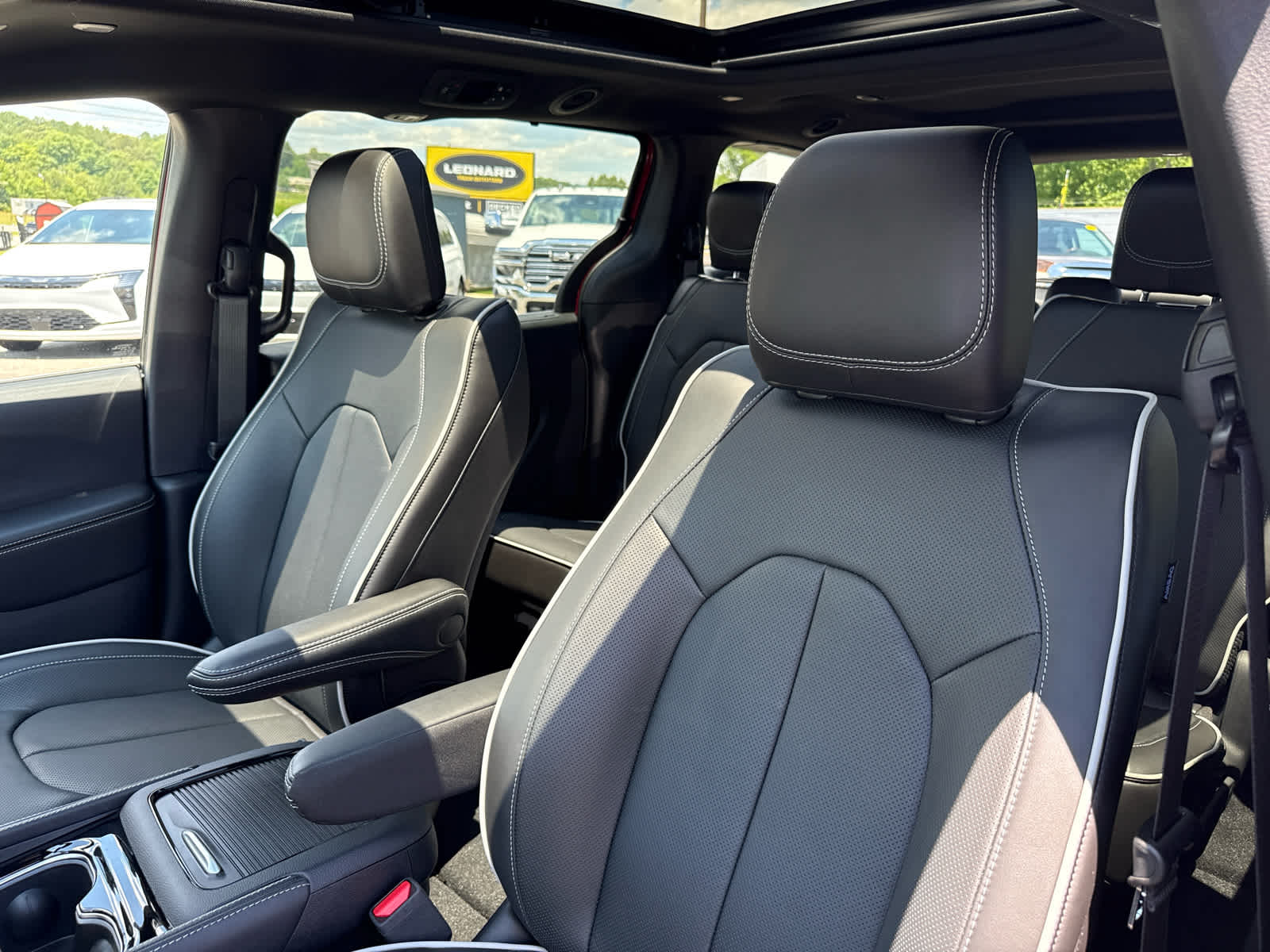 2027 Chrysler Pacifica PACIFICA LIMITED