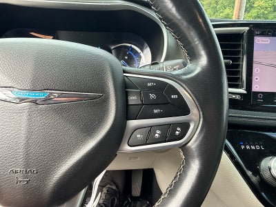 2021 Chrysler Pacifica Hybrid Touring L