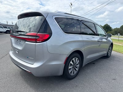 2021 Chrysler Pacifica Hybrid Touring L