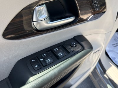 2022 Chrysler Pacifica Limited AWD
