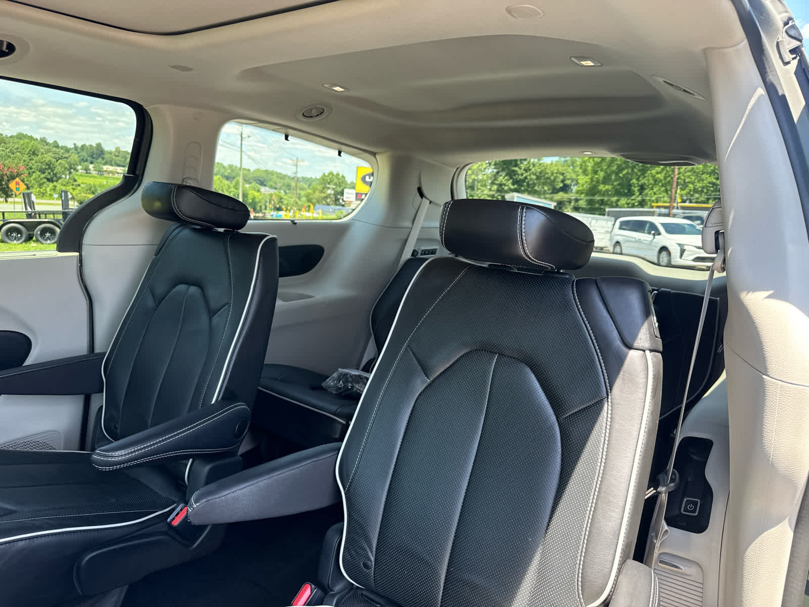 2022 Chrysler Pacifica Limited AWD