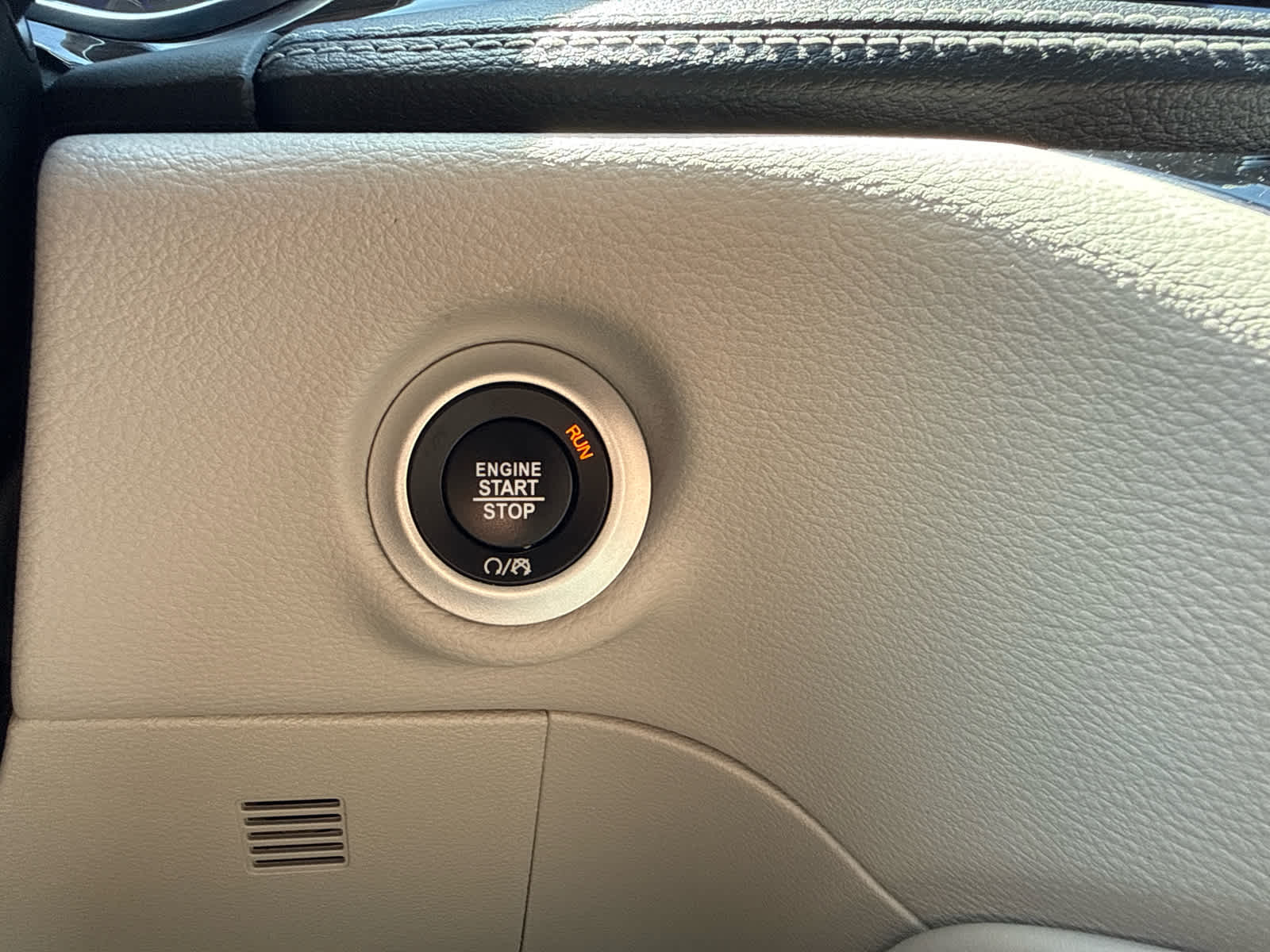 2022 Chrysler Pacifica Limited AWD