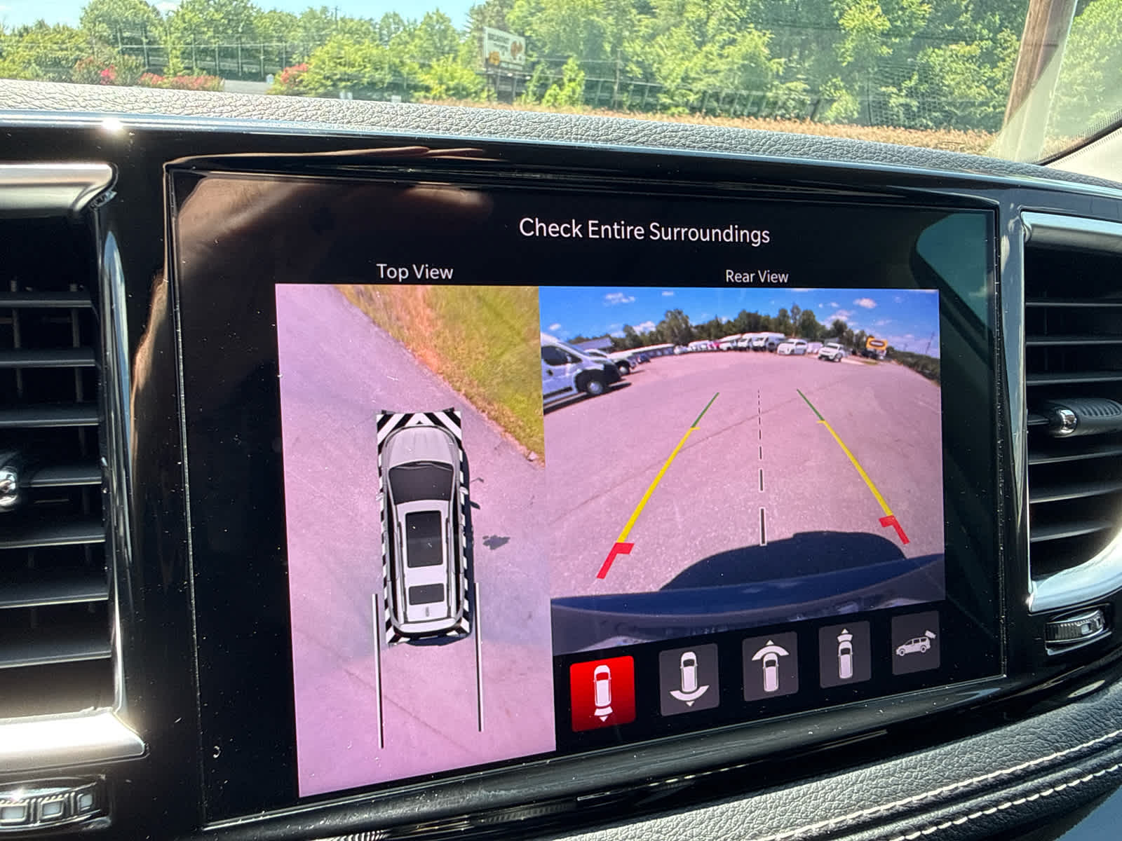 2022 Chrysler Pacifica Limited AWD