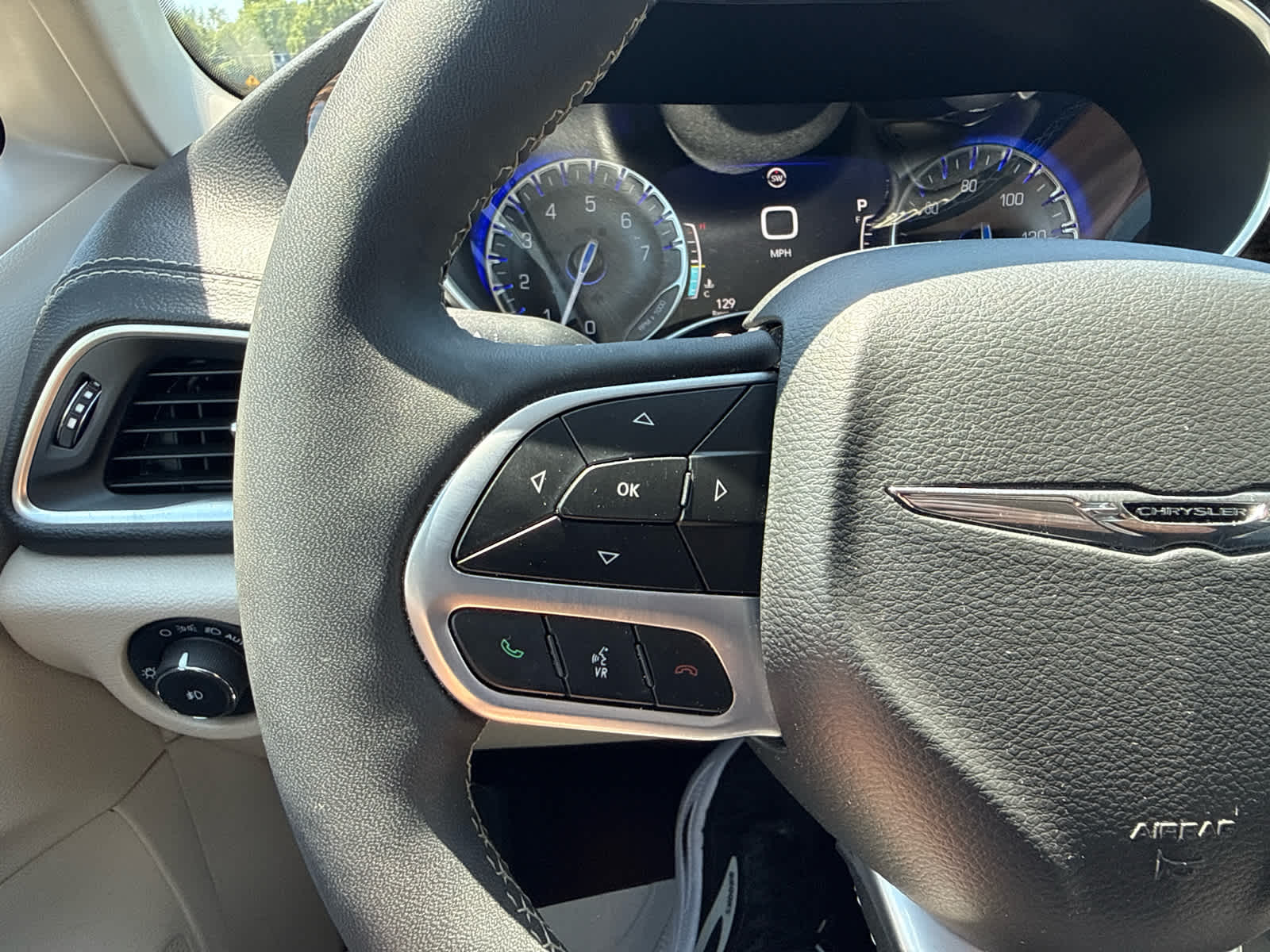 2022 Chrysler Pacifica Limited AWD