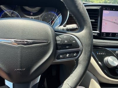 2022 Chrysler Pacifica Limited AWD