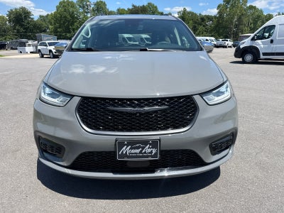 2022 Chrysler Pacifica Limited AWD
