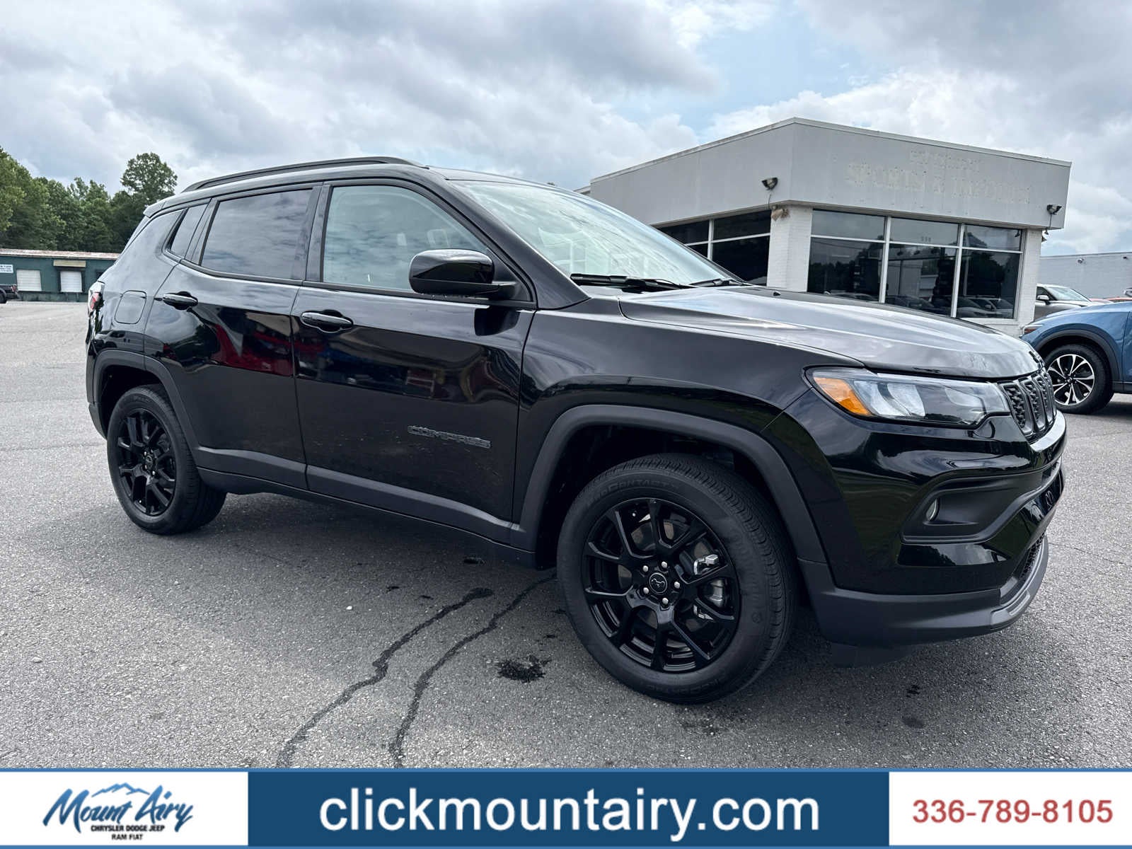 2025 Jeep Compass COMPASS LATITUDE 4X4
