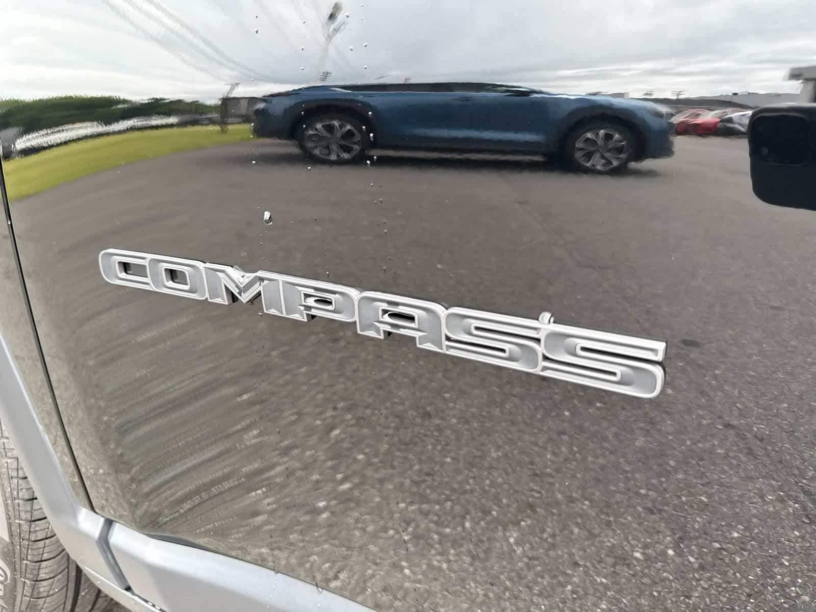 2025 Jeep Compass COMPASS LATITUDE 4X4