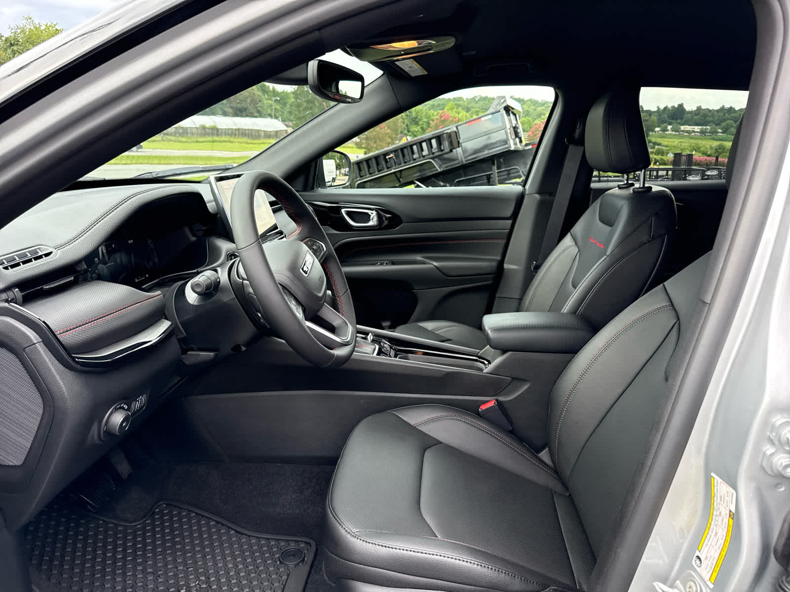 2025 Jeep Compass COMPASS TRAILHAWK 4X4