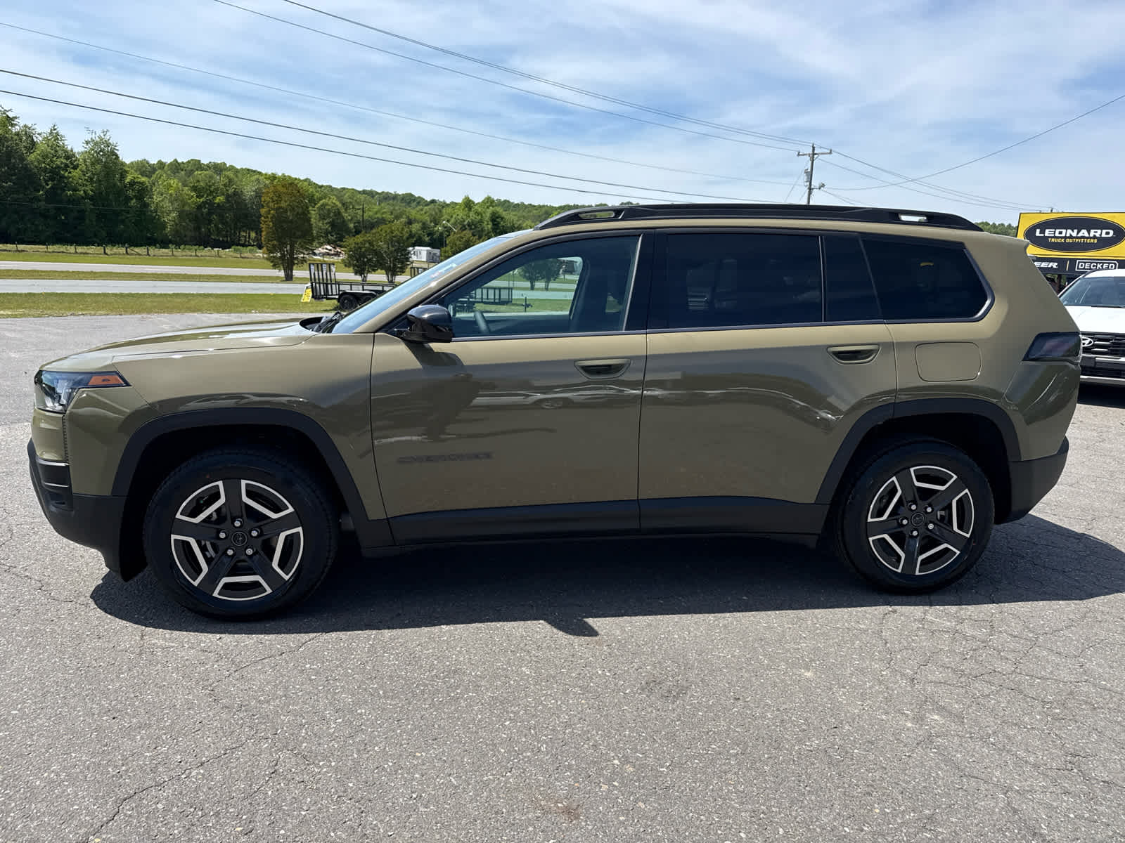 2026 Jeep Cherokee CHEROKEE LAREDO 4X4