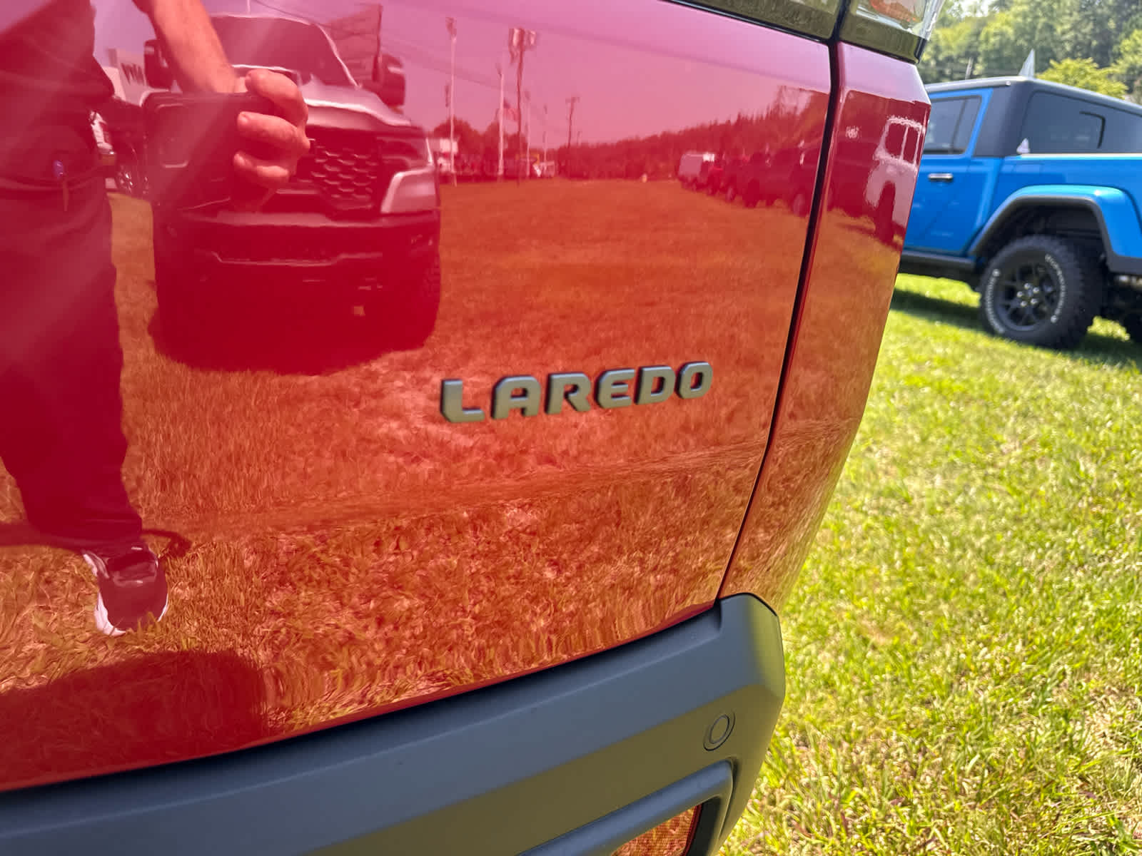 2026 Jeep Cherokee CHEROKEE LAREDO 4X4