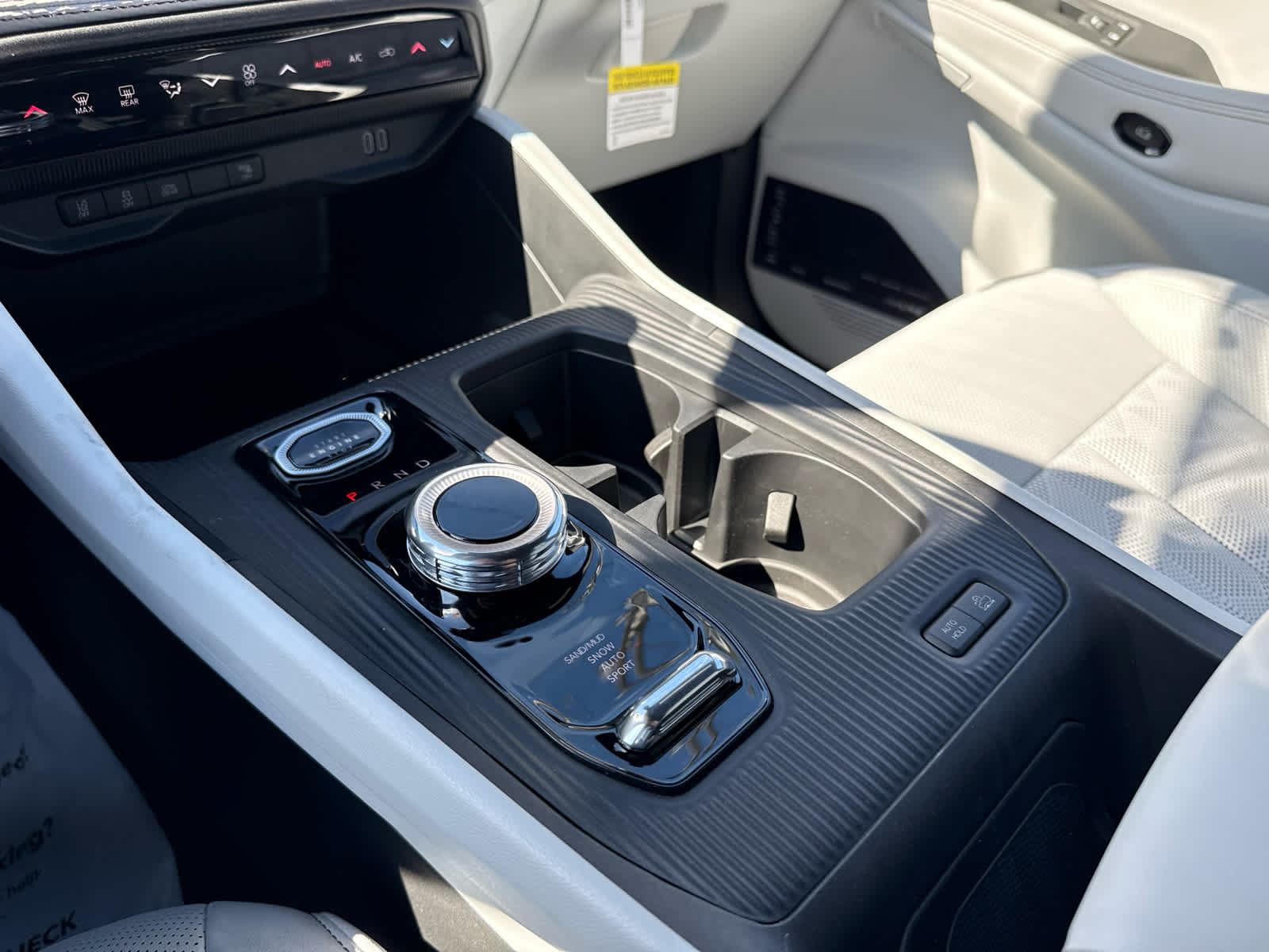 2026 Jeep Cherokee CHEROKEE OVERLAND 4X4