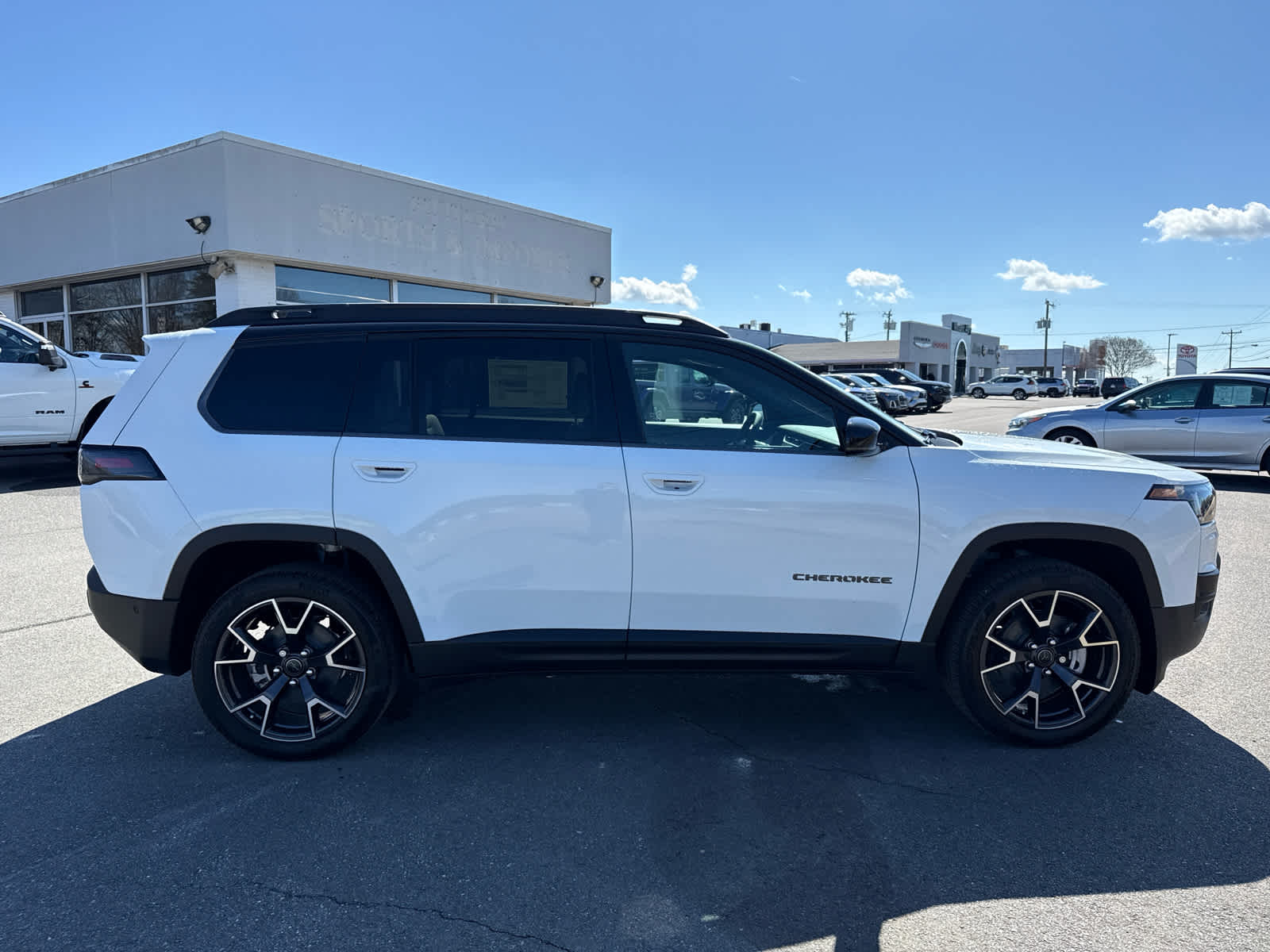 2026 Jeep Cherokee CHEROKEE OVERLAND 4X4