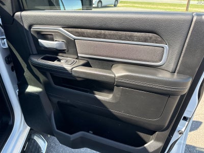 2024 RAM 3500 Big Horn Crew Cab 4x4 8' Box