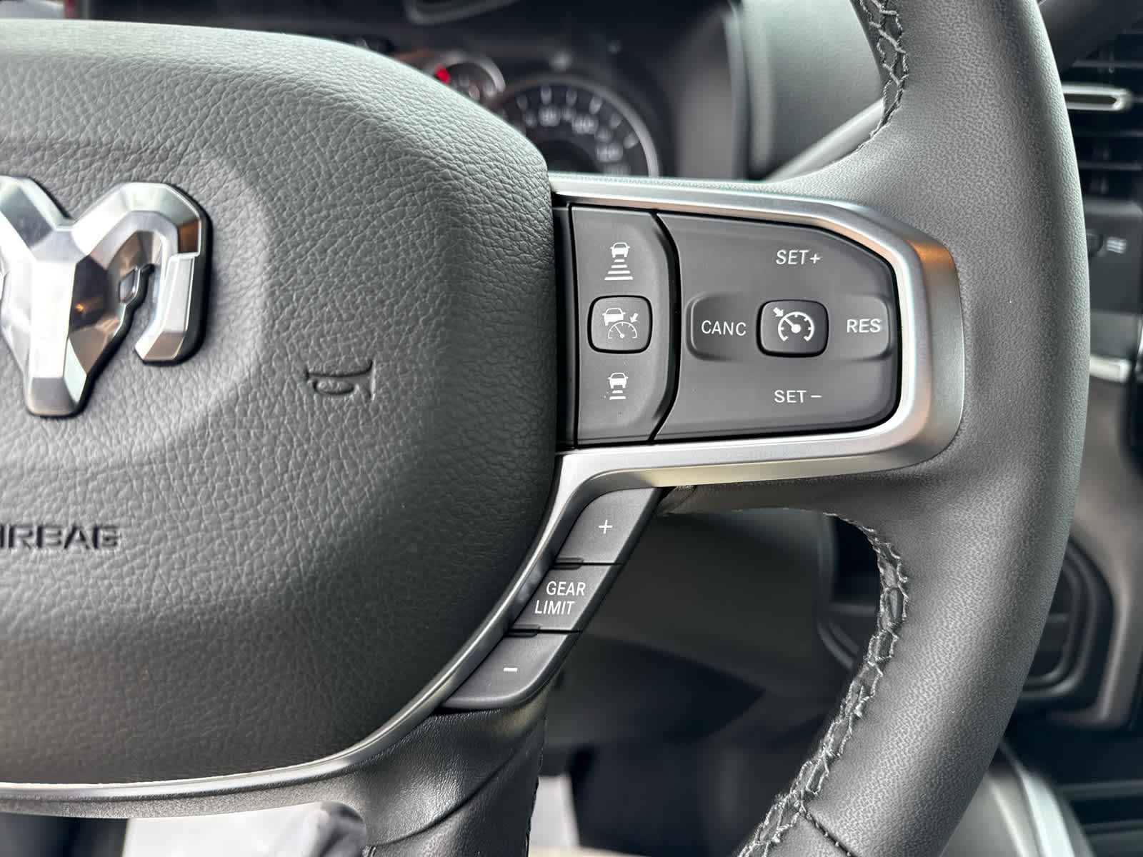 2025 RAM Ram 2500 RAM 2500 BIG HORN CREW CAB 4X2 6'4' BOX