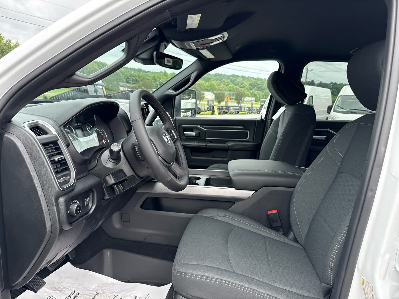 2025 RAM Ram 2500 RAM 2500 BIG HORN CREW CAB 4X2 8' BOX