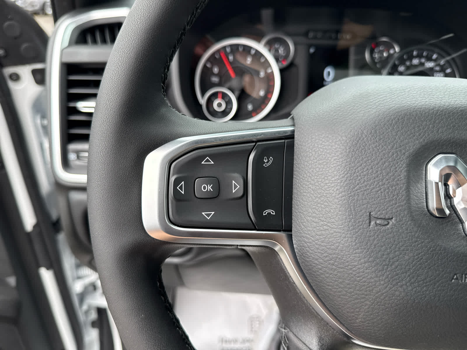 2025 RAM Ram 2500 RAM 2500 BIG HORN CREW CAB 4X2 8' BOX