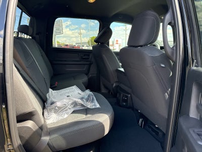 2026 RAM Ram 2500 RAM 2500 BLACK EXPRESS CREW CAB 4X4 6'4' BOX