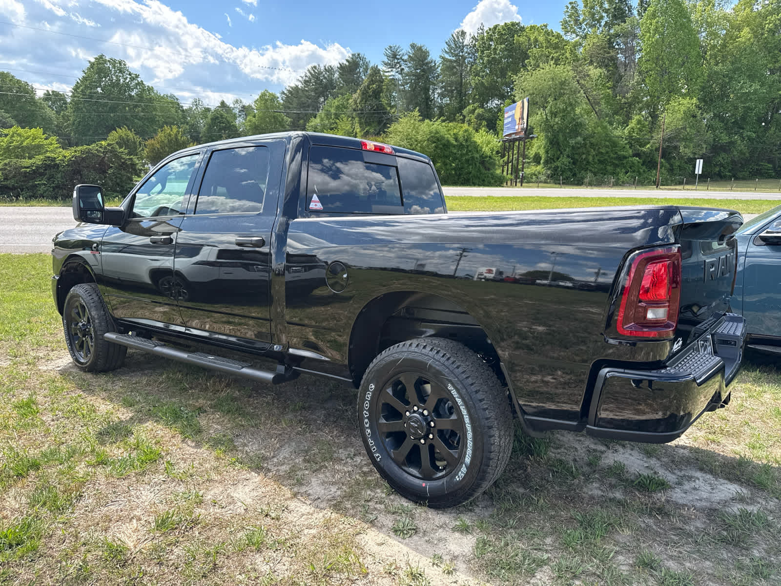 2026 RAM Ram 2500 RAM 2500 BLACK EXPRESS CREW CAB 4X4 6'4' BOX