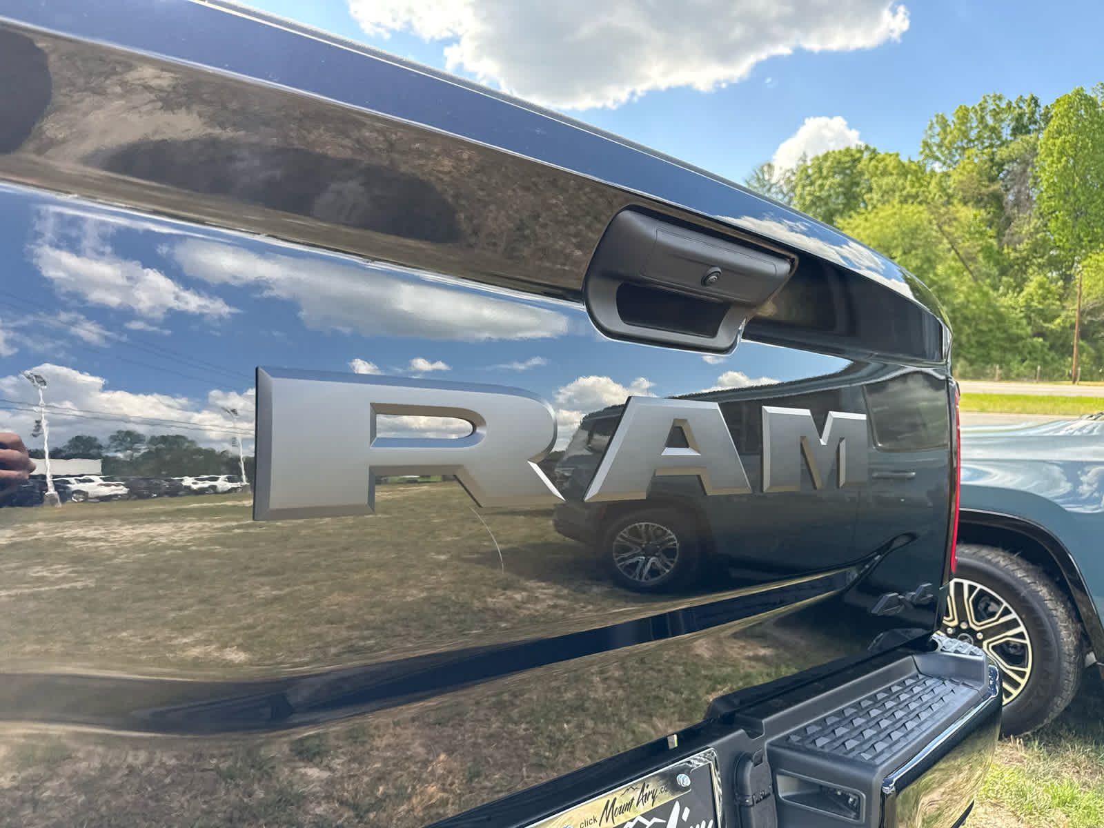 2026 RAM Ram 2500 RAM 2500 BLACK EXPRESS CREW CAB 4X4 6'4' BOX