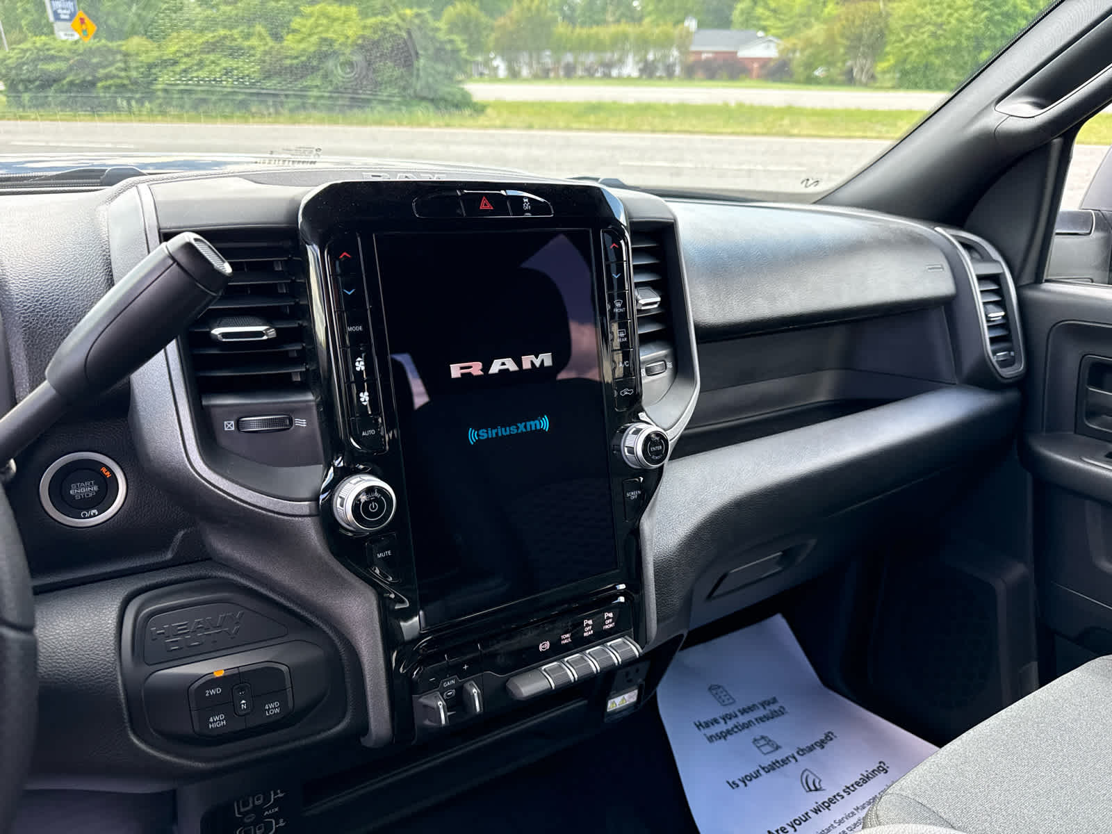 2026 RAM Ram 2500 RAM 2500 BLACK EXPRESS CREW CAB 4X4 6'4' BOX