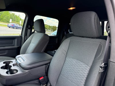 2026 RAM Ram 2500 RAM 2500 BLACK EXPRESS CREW CAB 4X4 6'4' BOX