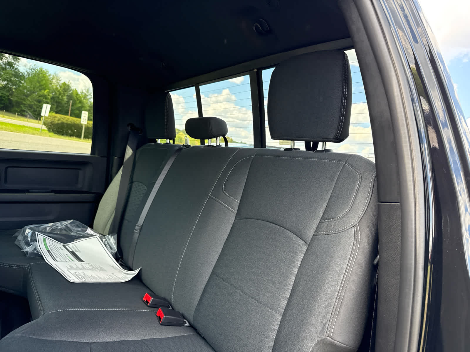 2026 RAM Ram 2500 RAM 2500 BLACK EXPRESS CREW CAB 4X4 6'4' BOX