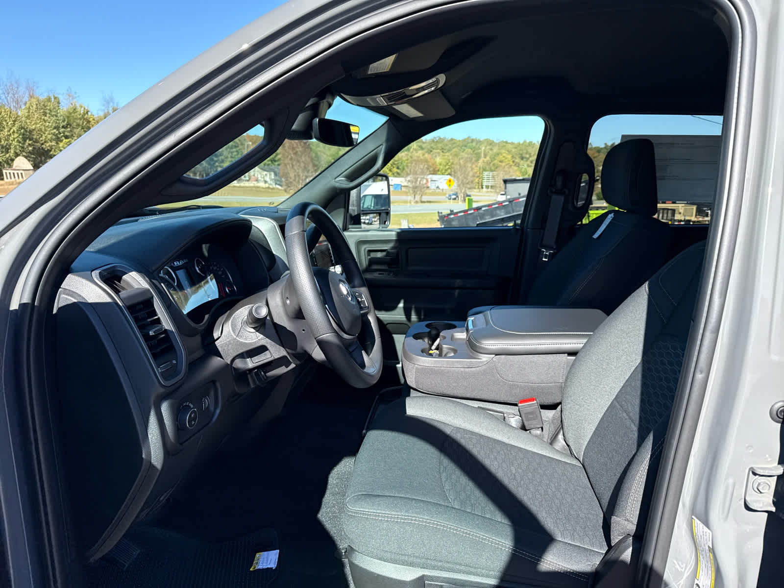 2026 RAM Ram 2500 RAM 2500 BLACK EXPRESS CREW CAB 4X4 6'4' BOX