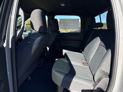 2026 RAM Ram 2500 RAM 2500 BLACK EXPRESS CREW CAB 4X4 6'4' BOX