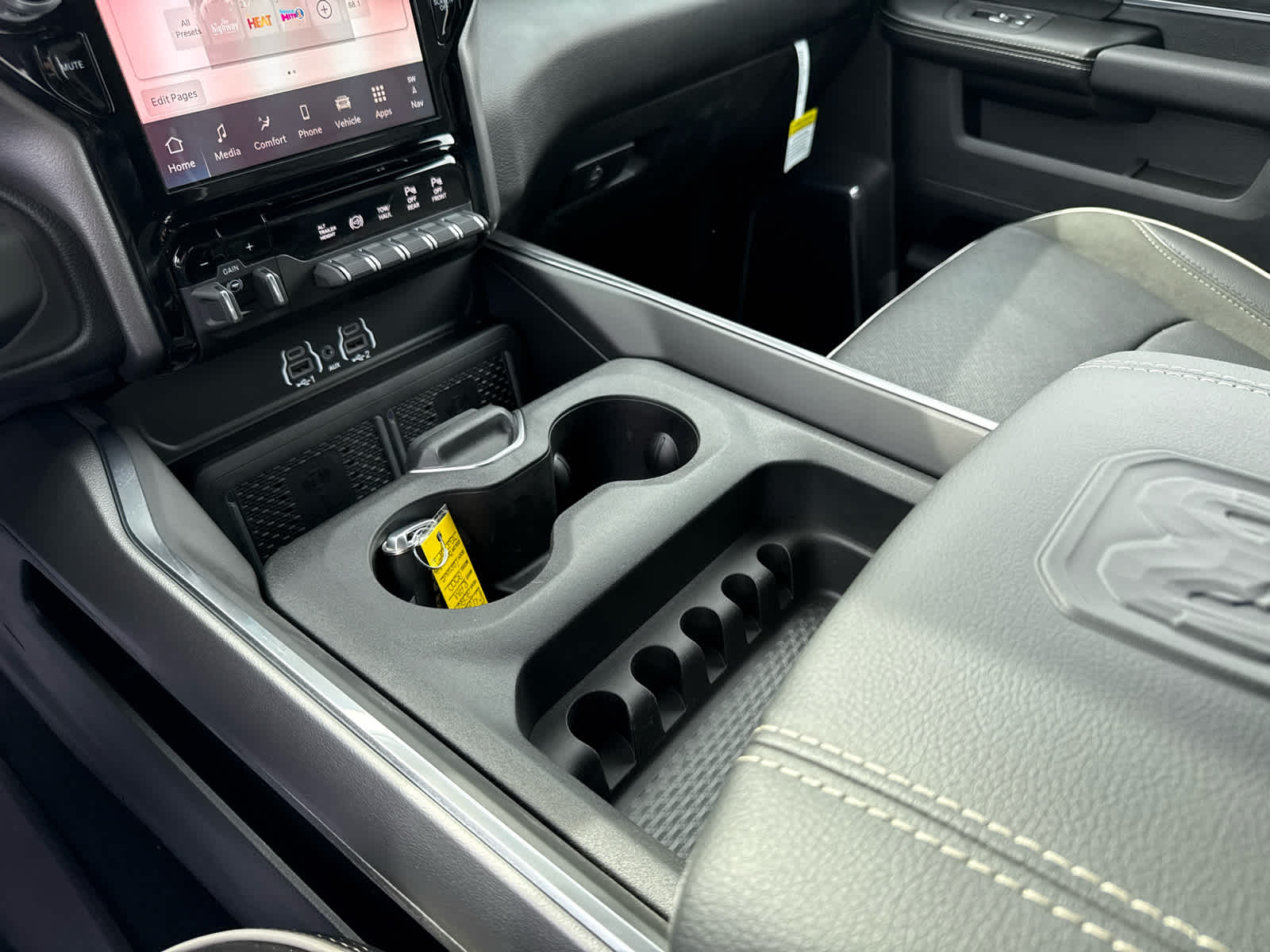 2026 RAM Ram 2500 RAM 2500 LARAMIE CREW CAB 4X4 6'4' BOX