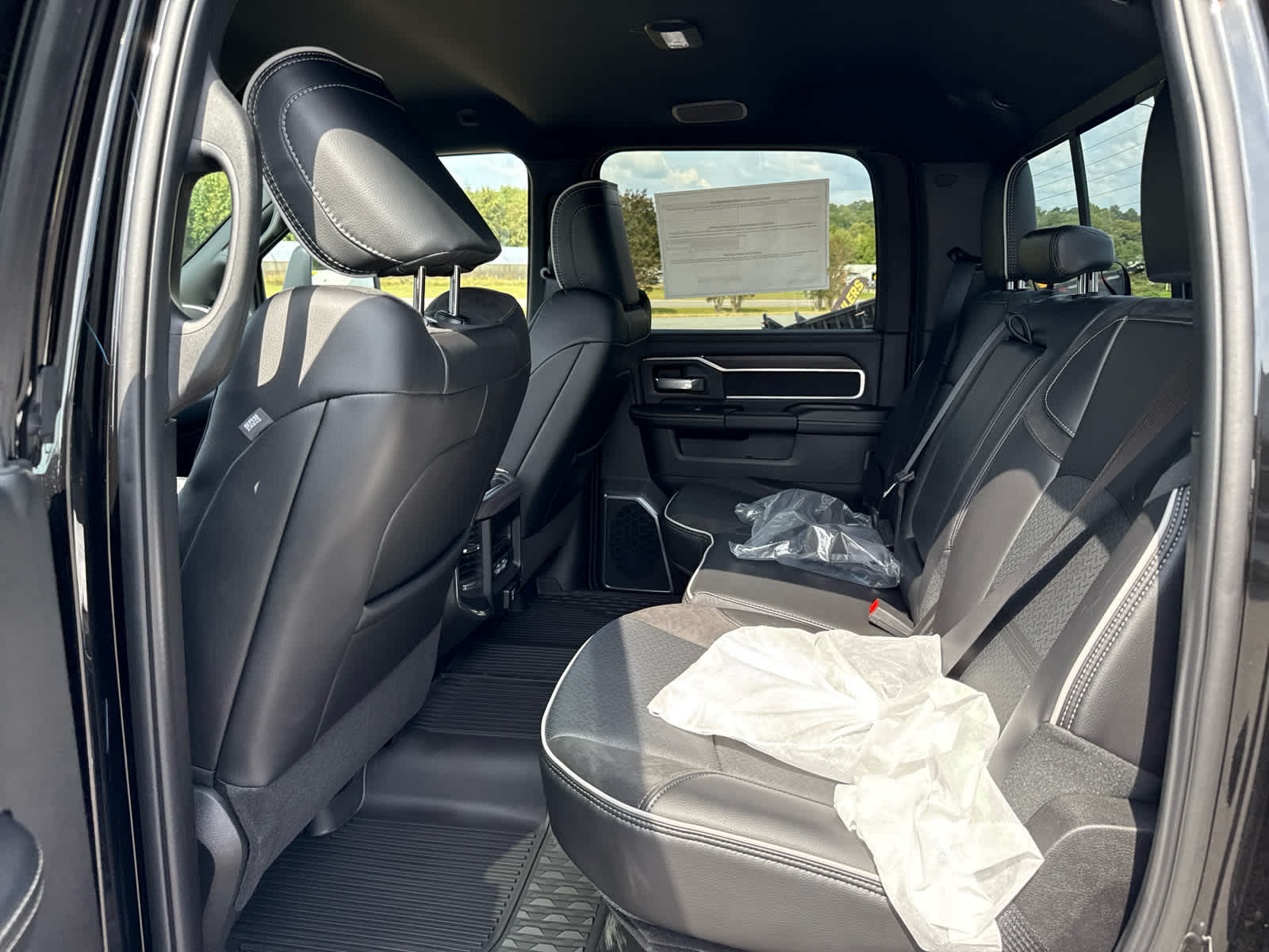 2025 RAM Ram 2500 RAM 2500 LARAMIE CREW CAB 4X4 6'4' BOX