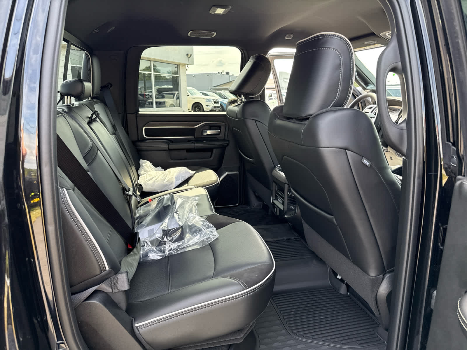 2025 RAM Ram 2500 RAM 2500 LARAMIE CREW CAB 4X4 6'4' BOX