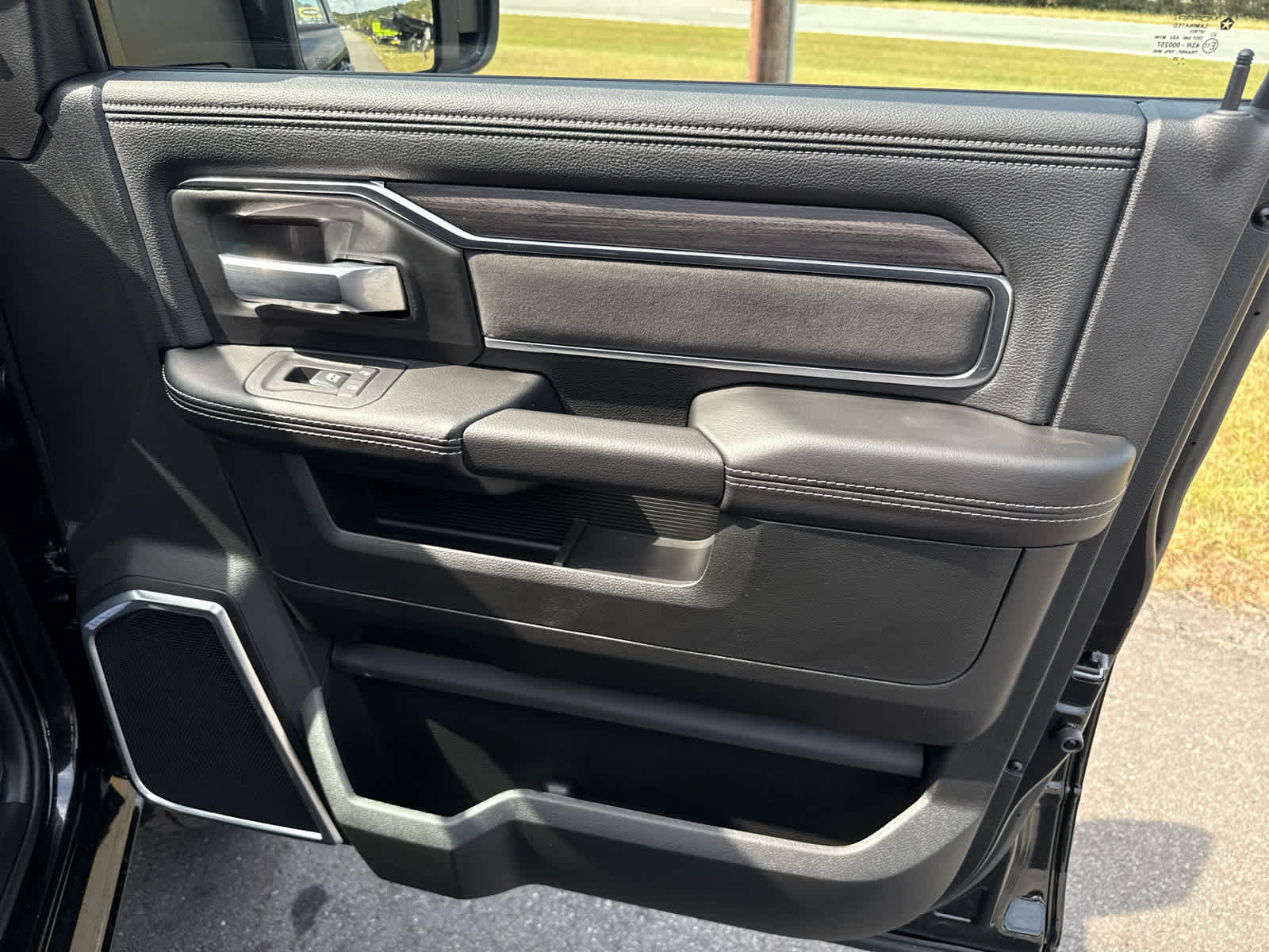 2025 RAM Ram 2500 RAM 2500 LARAMIE CREW CAB 4X4 6'4' BOX