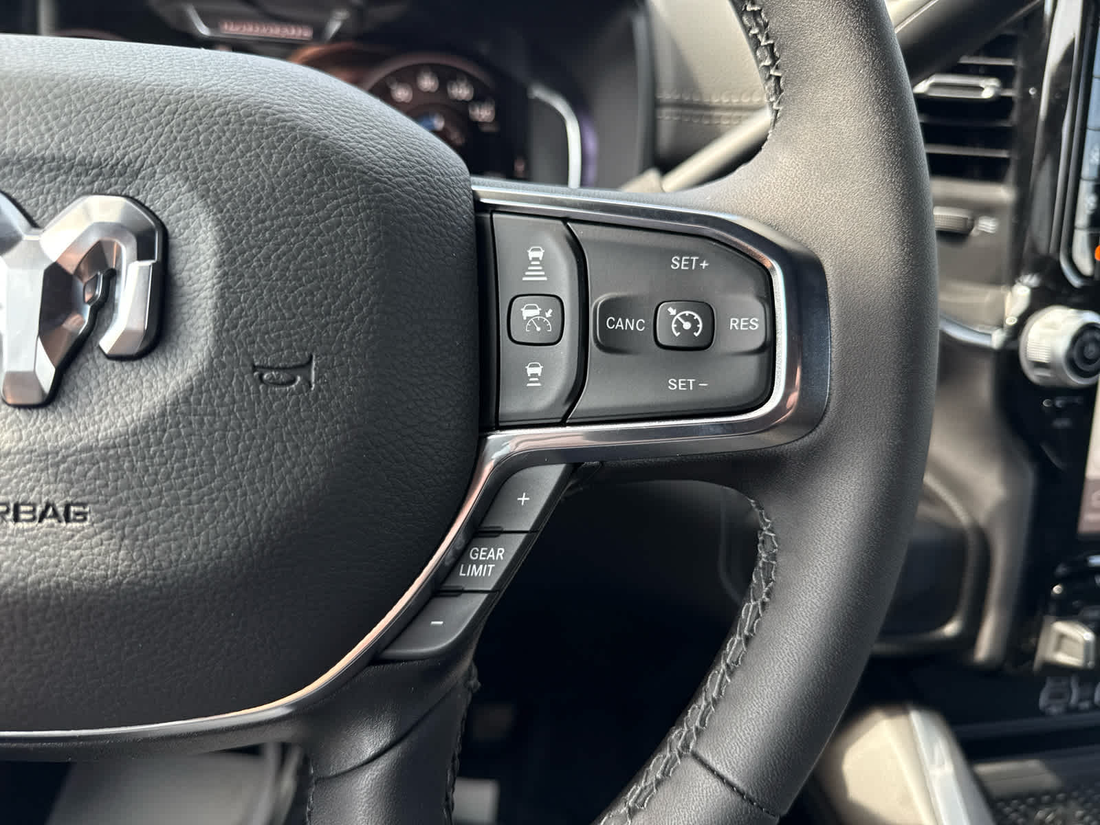 2025 RAM Ram 2500 RAM 2500 LARAMIE CREW CAB 4X4 6'4' BOX