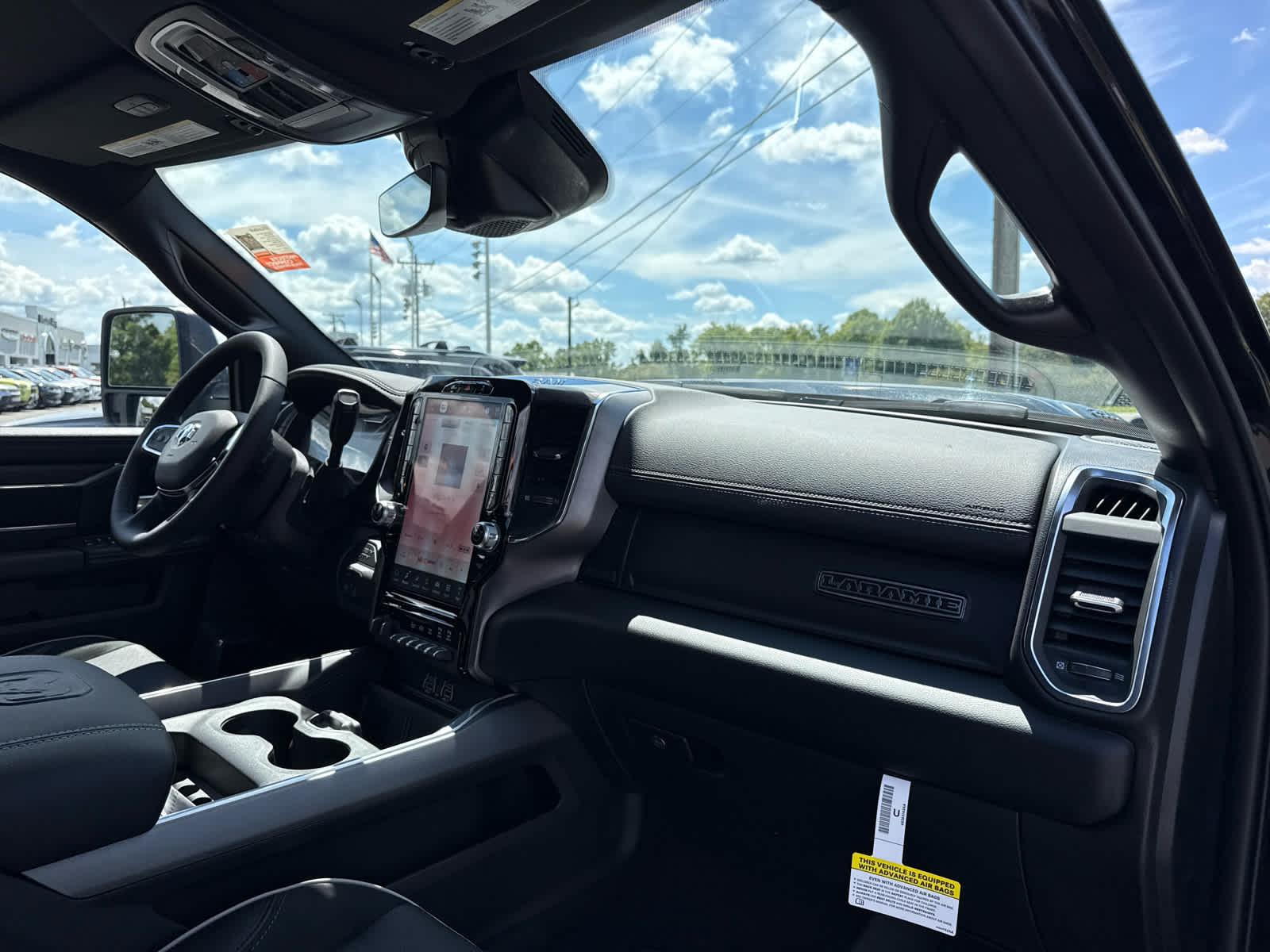 2025 RAM Ram 2500 RAM 2500 LARAMIE MEGA CAB 4X4 6'4' BOX