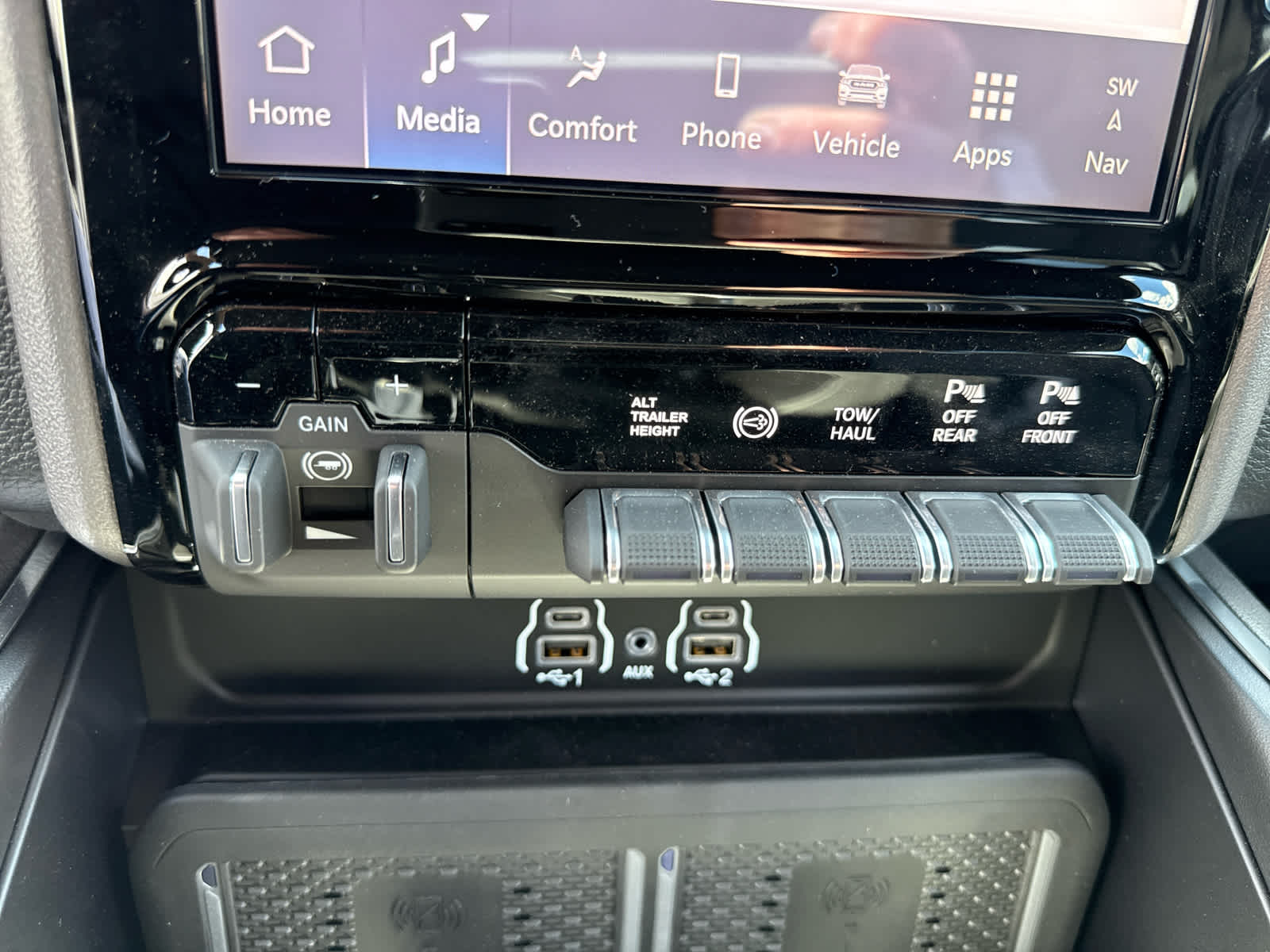 2025 RAM Ram 2500 RAM 2500 LARAMIE MEGA CAB 4X4 6'4' BOX